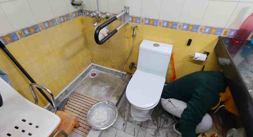 Service Provider of Bathroom Grouting (Material Not Included) in New Delhi, Delhi, India
